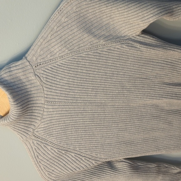 WHBM | Long Sleeve Turtleneck Pointelle Tunic Cashmere Blend - Picture 5 of 10